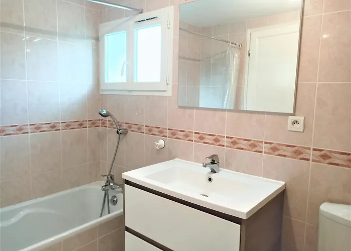 Calme Avec Jardin, Terrasse, Parking Et Wifi A - Fr-1-555-9 *